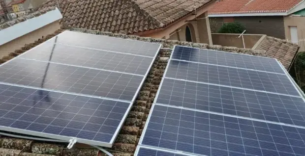 Instalación fotovoltaica de autoconsumo sobre cubierta